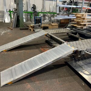 easy loading of lightweight trailer ramp
